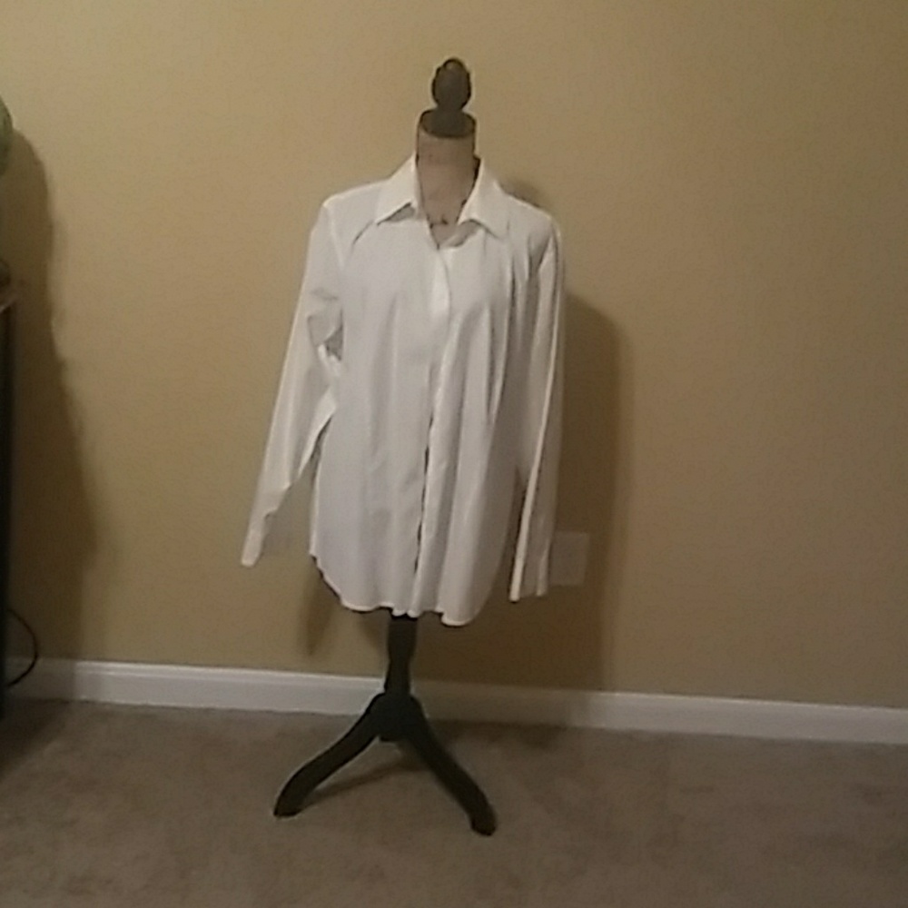 White dress shirt